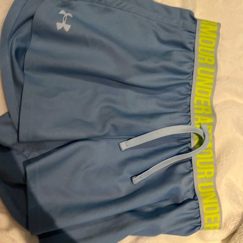 Under Armour girls shorts drawstring 3” baby blue
